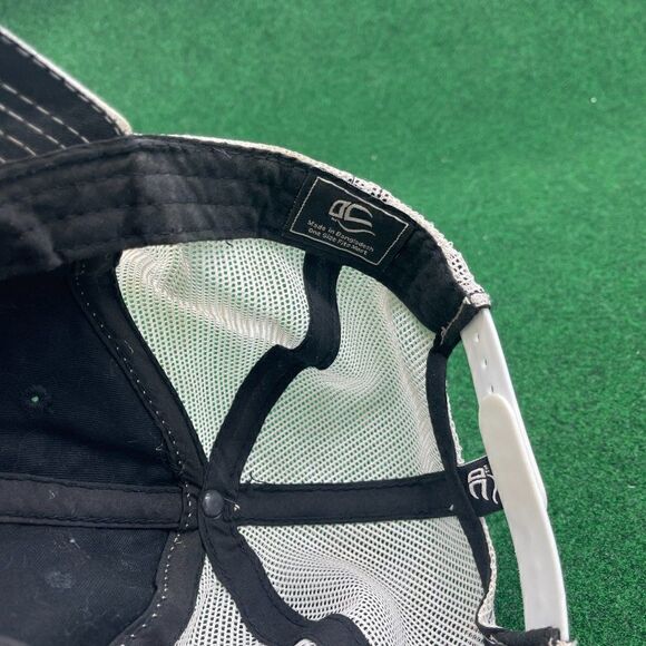 Outdoor Cap Mens Black White Adjustable Snapback Trucker Cap One Size - Picture 3 of 3